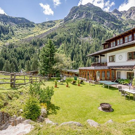 Hotel Landhaus Edelweiss St. Leonhard im Pitztal Exterior foto