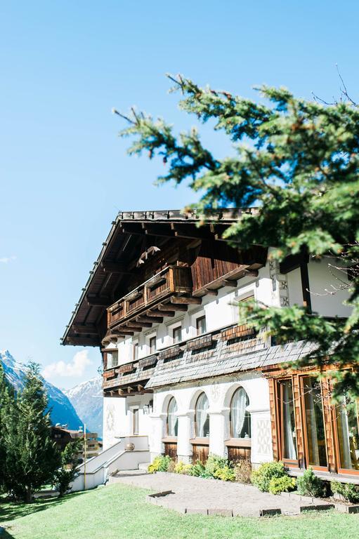 Hotel Landhaus Edelweiss St. Leonhard im Pitztal Exterior foto