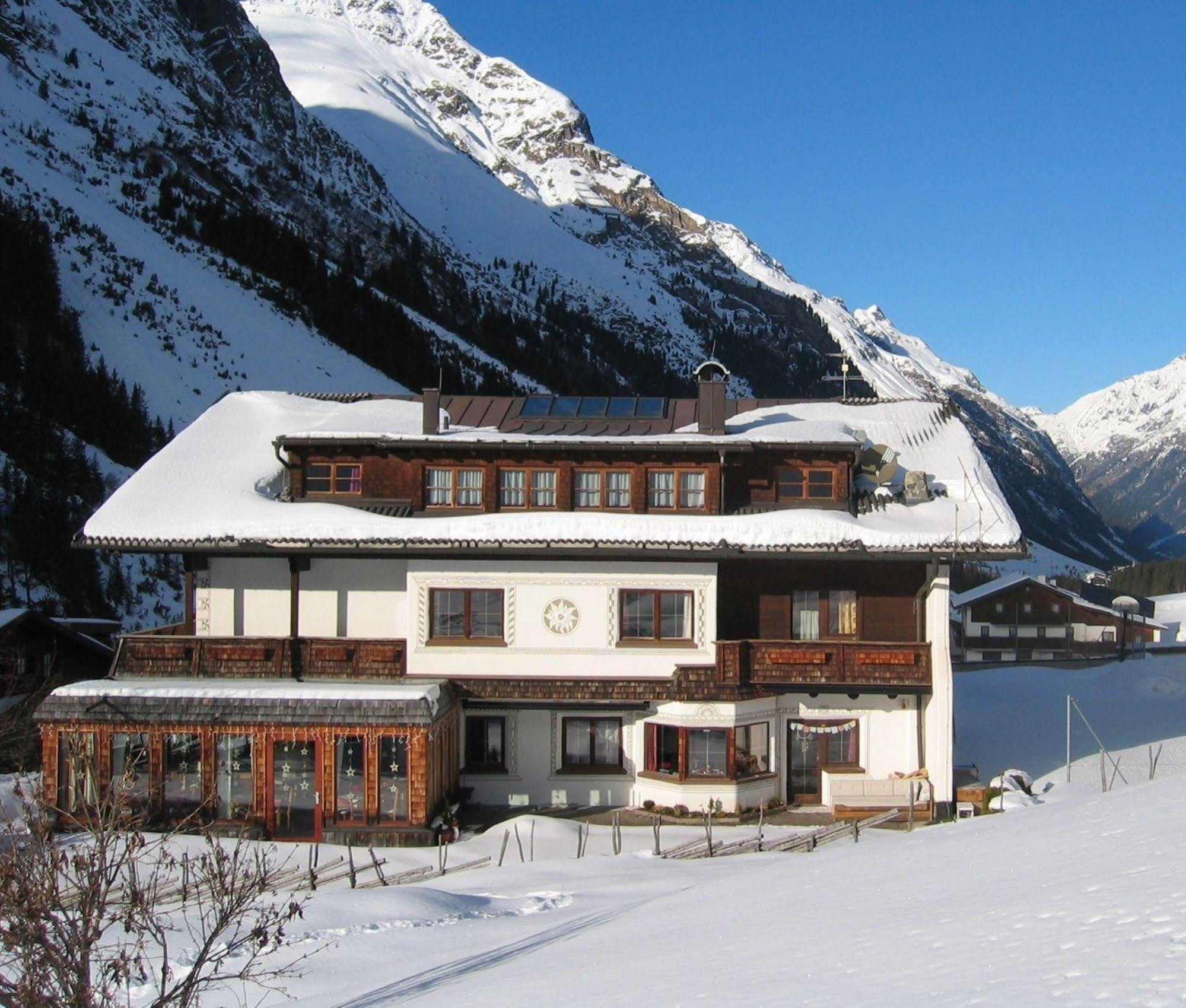 Hotel Landhaus Edelweiss St. Leonhard im Pitztal Exterior foto